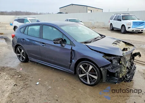 2017 Subaru Impreza Sport z USA, uszkodzony, nr VIN 4S3GTAL69H3704509
